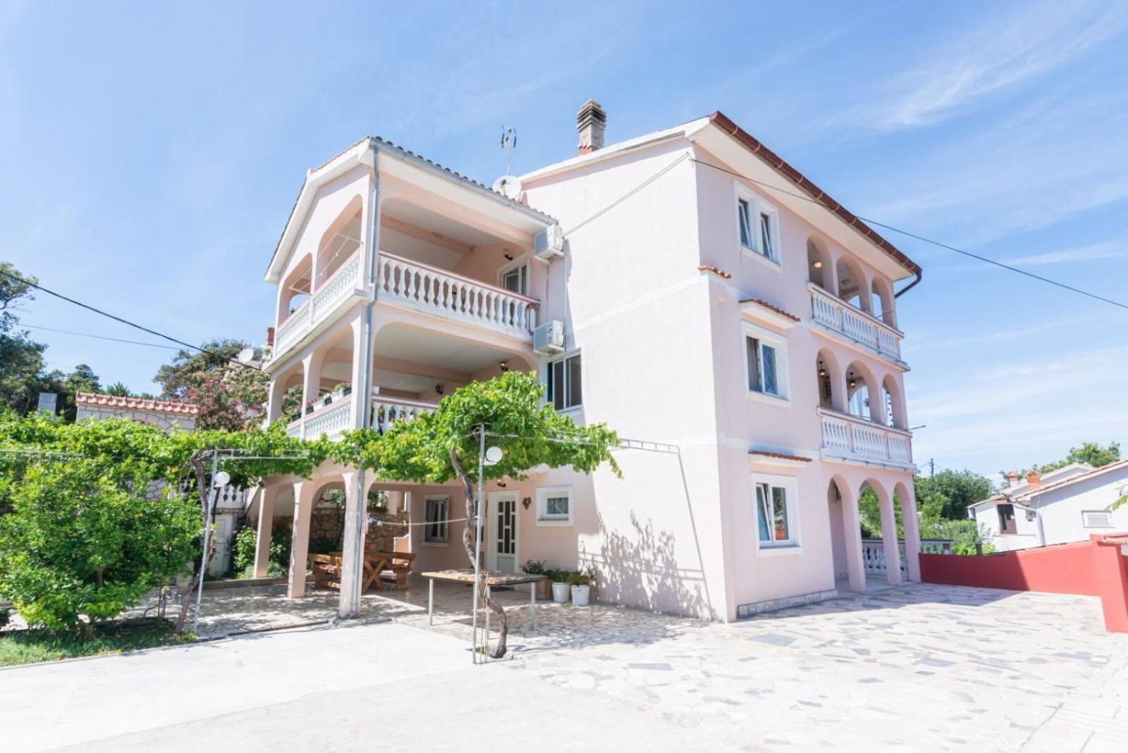 Apartments Barbara Супетарска-Драга Экстерьер фото